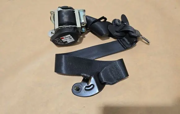 Ford Focus Rear seatbelt 0589P1000277