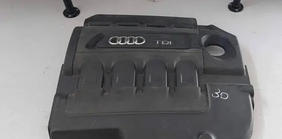 Audi A3 S3 8V Engine cover (trim) 04L103925A 4012590A