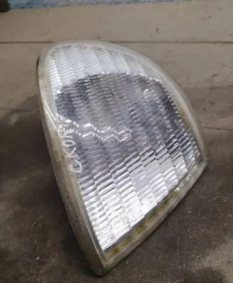Ford Mondeo MK I Front indicator light 93bg13k370aa