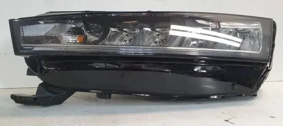 Skoda Octavia Mk3 (5E) Headlight/headlamp 5E4941015