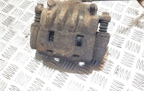 Subaru XV I Front brake caliper