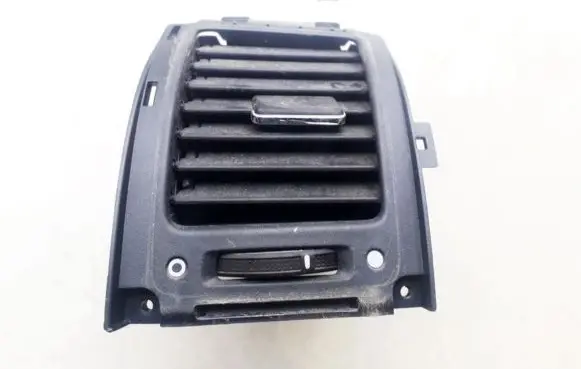Honda CR-V Dash center air vent grill