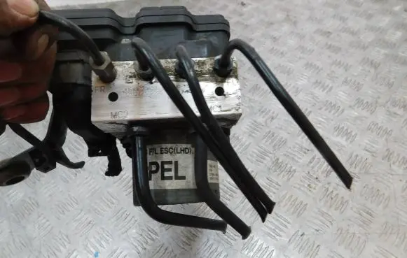 Hyundai i20 (PB PBT) ABS Pump 5891011270 1J58920800 12112410005