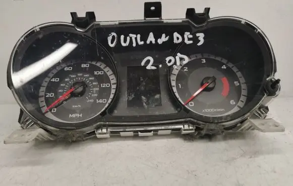Mitsubishi Outlander Speedometer (instrument cluster)