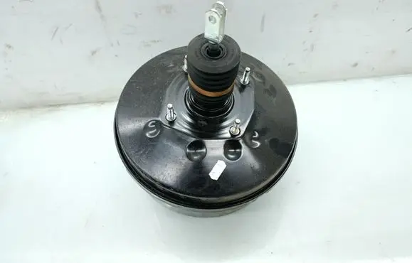 Mercedes-Benz Vito Viano W447 Brake booster A4474300008