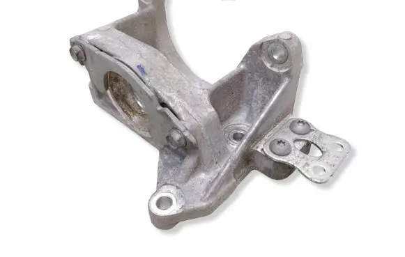 Nissan Leaf II (ZE1) Driveshaft support bearing bracket 220303B089
