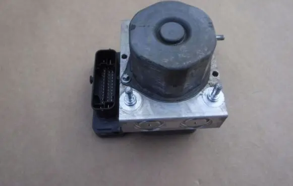 Ford Transit ABS Pump GK312C405AF