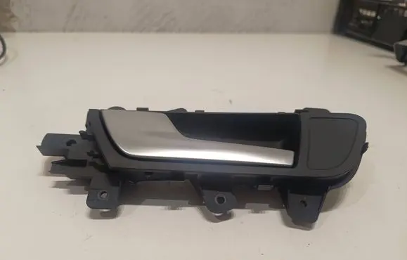 Audi A4 S4 B8 8K Front door interior handle 8K0837019