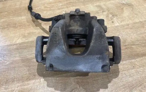 Jaguar F-Pace Front brake caliper 