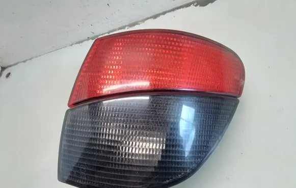 Peugeot 406 Rear/tail lights 45503