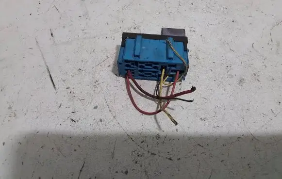 Renault Scenic II - Grand scenic II Fuse module 7703597202