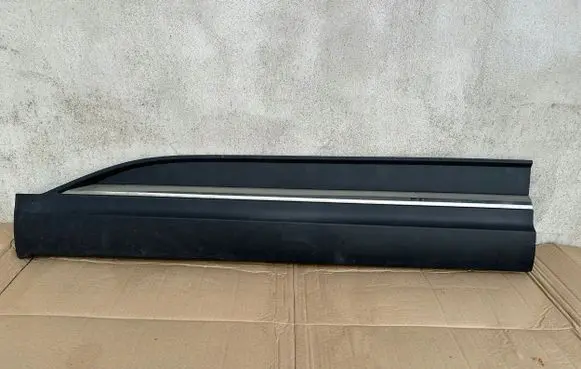 Renault Koleos II Front door trim (molding) 808217185R