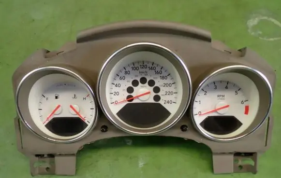 Dodge Caliber Speedometer (instrument cluster)