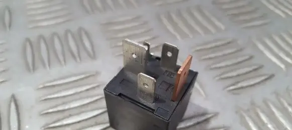 Volkswagen Touareg I Other relay 3D0951253A 14150000