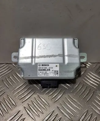 Mercedes-Benz Vito Viano W639 Voltage converter/converter module A9068270005 0199DC1400