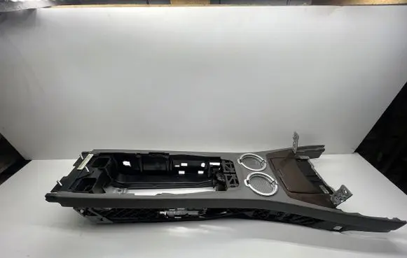 BMW 7 E65 E66 Center console 8223326