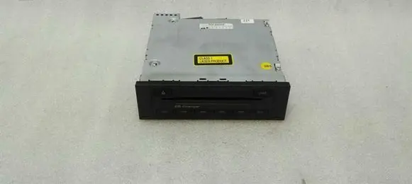 Audi A3 S3 8P CD/DVD changer 8E0035111D
