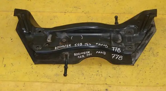 Skoda Roomster (5J) Front axle beam 