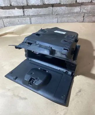 Ford Mondeo MK IV Glove box 7S71A06010