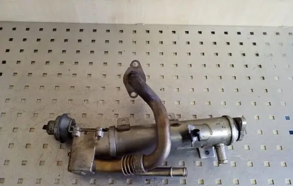 EGR valve cooler
