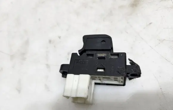 Subaru Outback Electric window control switch