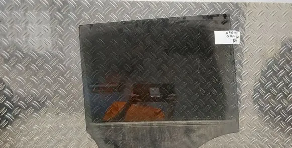 Toyota Urban Cruiser (XP110) Rear door window glass 43R007953