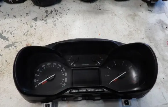 Citroen C3 Speedometer (instrument cluster) 9832140580 24092019 0936601