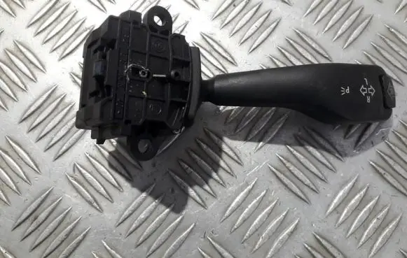 BMW 3 E46 Indicator stalk 8363668 01104010