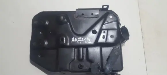 Nissan Note (E12) Battery box tray 
