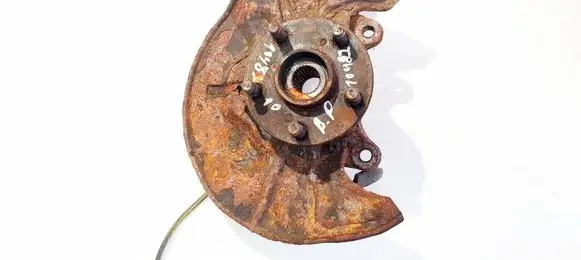 Toyota Avensis T250 Front wheel hub