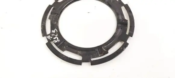 Nissan Qashqai In tank fuel pump screw locking ring/nut 