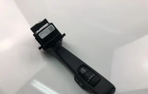 Volvo V60 Indicator stalk 31456045