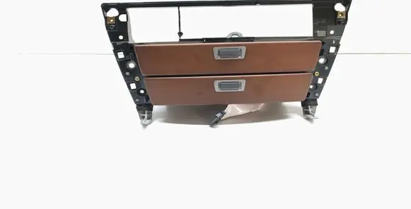 Glove box
