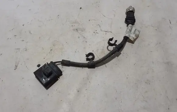 Porsche Panamera (971) Air conditioning (A/C) pressure sensor 4M0959603C