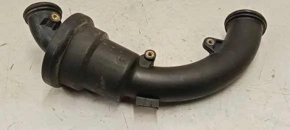 Mercedes-Benz CLA C117 X117 W117 Intercooler hose/pipe A6511400387