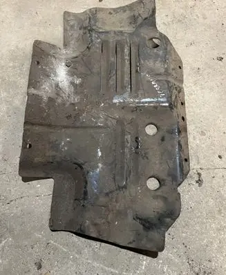 Nissan Terrano Engine splash shield/under tray