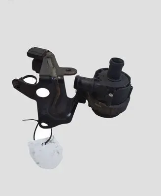 Volkswagen Golf VII Water pump 0392023209