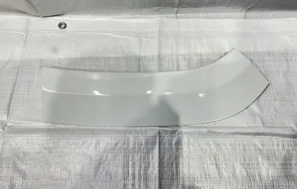 Jeep Grand Cherokee Fender trim (molding)
