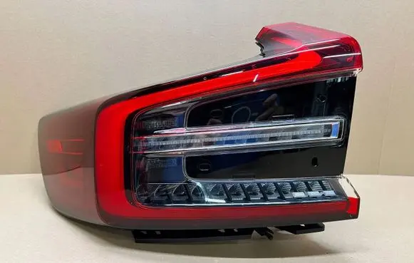Volvo C40 Rear/tail lights 32365666