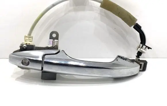 Honda CR-V Front door exterior handle 