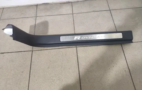 Land Rover Discovery Sport Side skirt rear trim LK7202349JB8PVJ