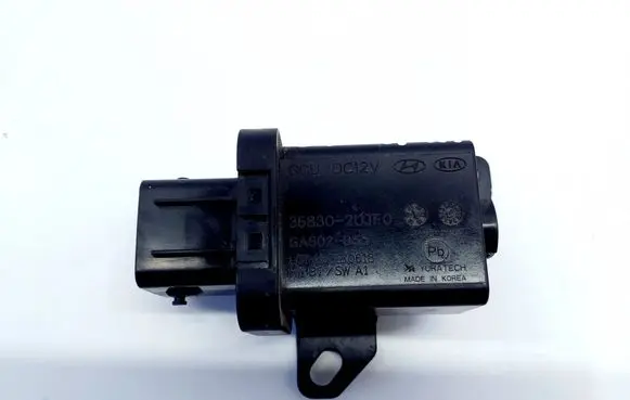 KIA Optima Glow plug pre-heat relay 368302UJF0