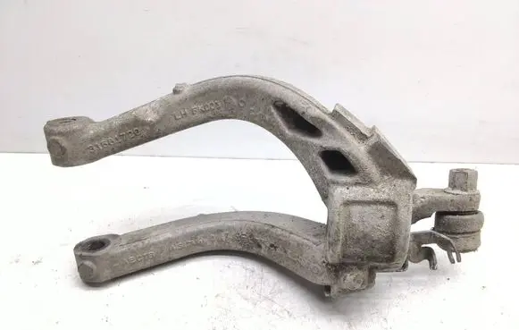Volvo S90, V90 Lower shock absorber bracket 31681720