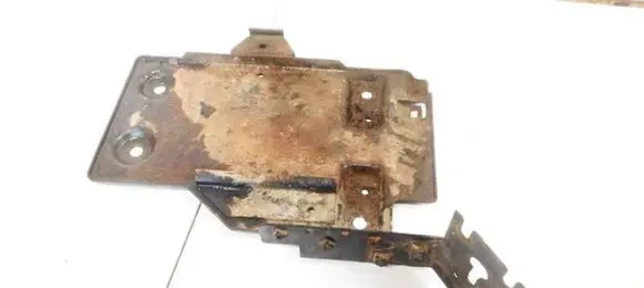 Battery box tray