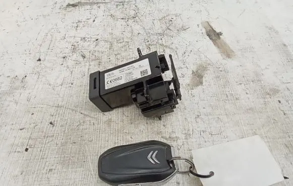 Citroen C4 Grand Picasso Ignition lock 9800630080