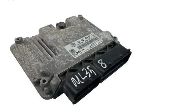 Volkswagen PASSAT B7 Engine control unit/module 03L907309AE 0281017946