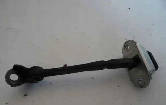 Honda Civic IX Rear door check strap stopper