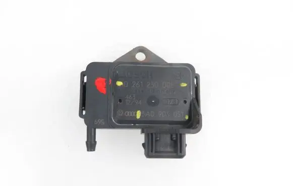 Volkswagen PASSAT B4 Turbo air boost pressure sensor 0261230008 3A0906051
