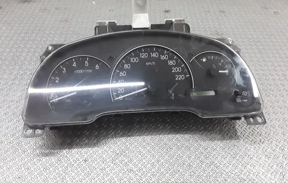 Toyota Avensis Verso Speedometer (instrument cluster) 8380044530