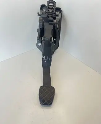 Volkswagen Golf VII Clutch pedal 5Q1721059